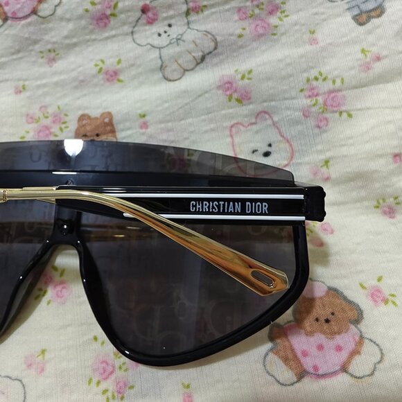 Dior Black Goggles - Picture 6 of 9